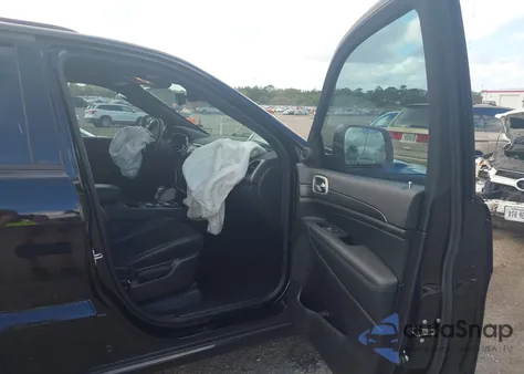 2021 Jeep Grand Cherokee Laredo X 4X4 z USA, uszkodzony, nr VIN 1C4RJFAG7MC622389